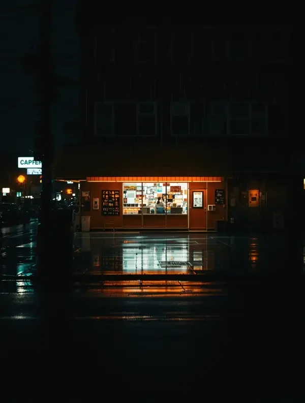 雨夜便利店 - 爱看影院巨幕影厅 雨夜便利店 影片封面